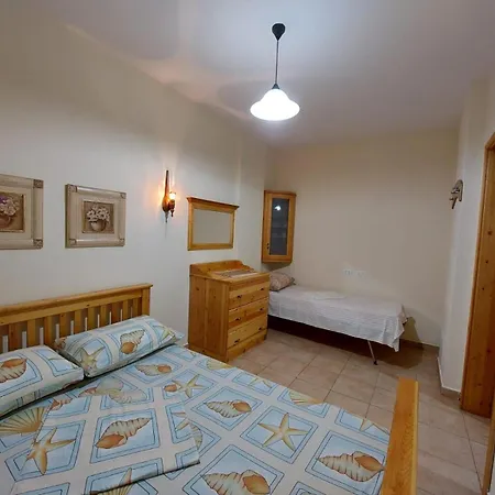 House In Plepa شقة دراس