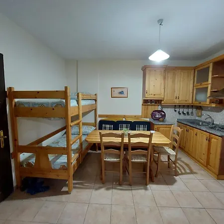House In Plepa Apartman *